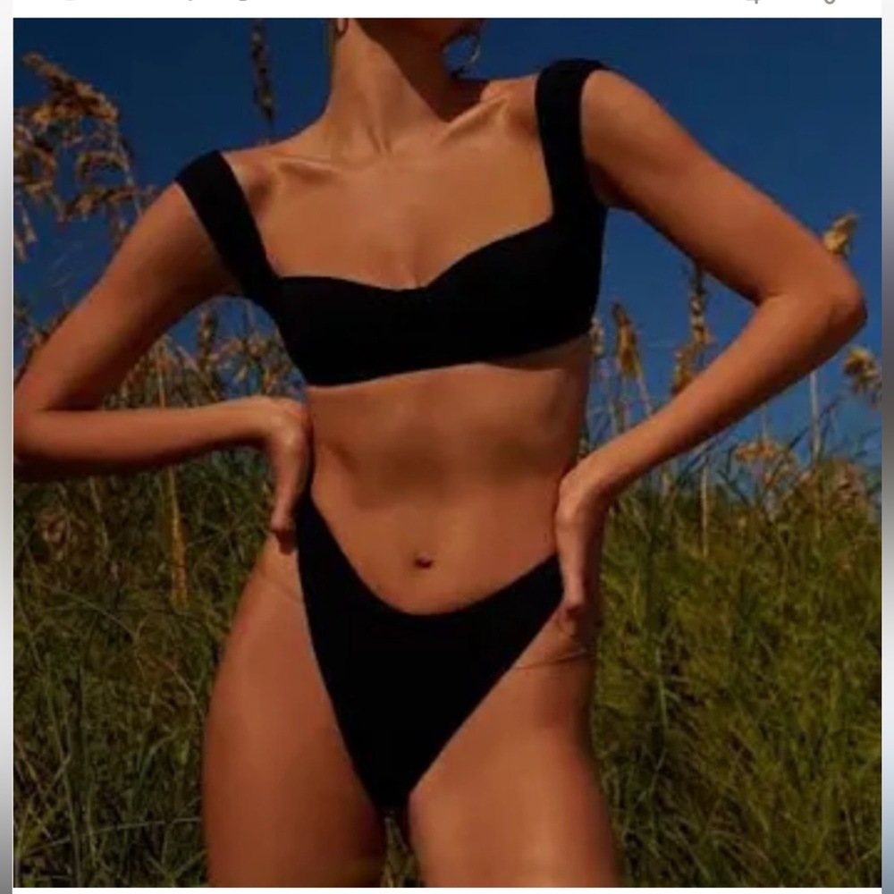 Tropic of C brand new bikini set. NWT